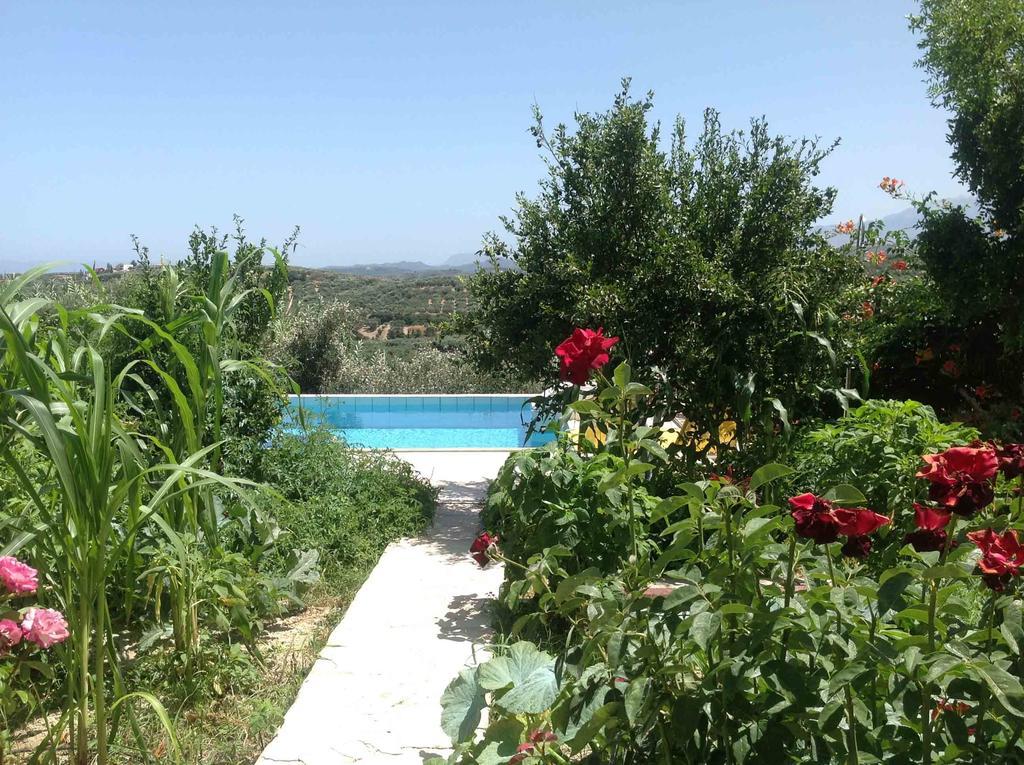 The Garden Villas Maleme  Exterior photo